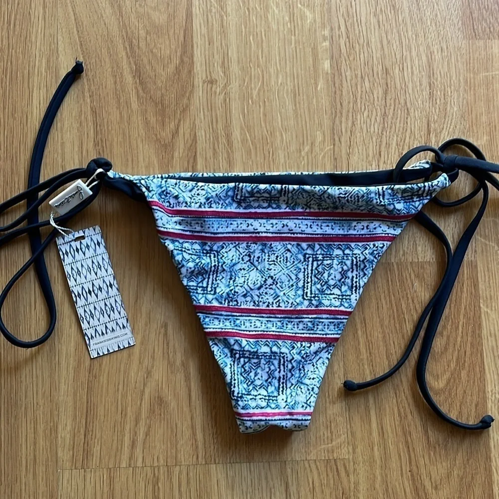 Frankies bikinis Marley bottom Batik Print MEDIUM bottom side string
